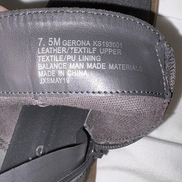 Kensie Gerona Leather Ankle Bootie Pointed Toe charcoal grey perforated size 7.5 - Picture 7 of 10